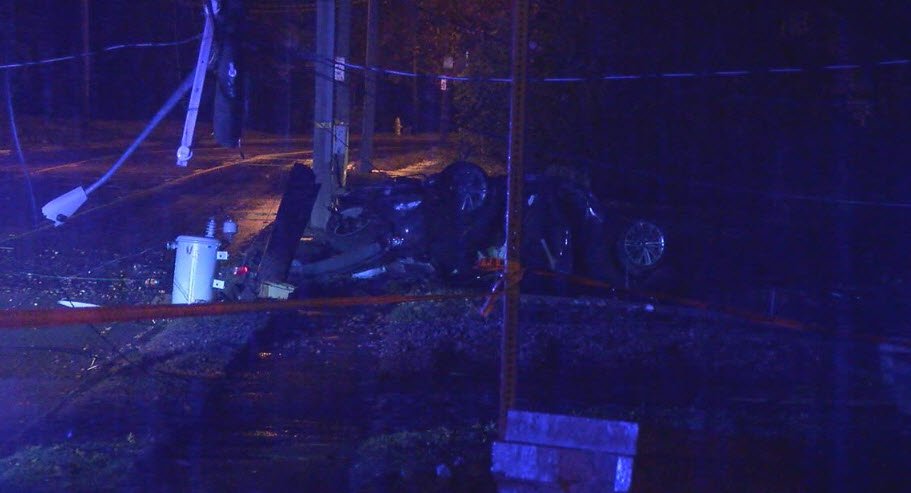 Male driver killed in Westwood crash overnight