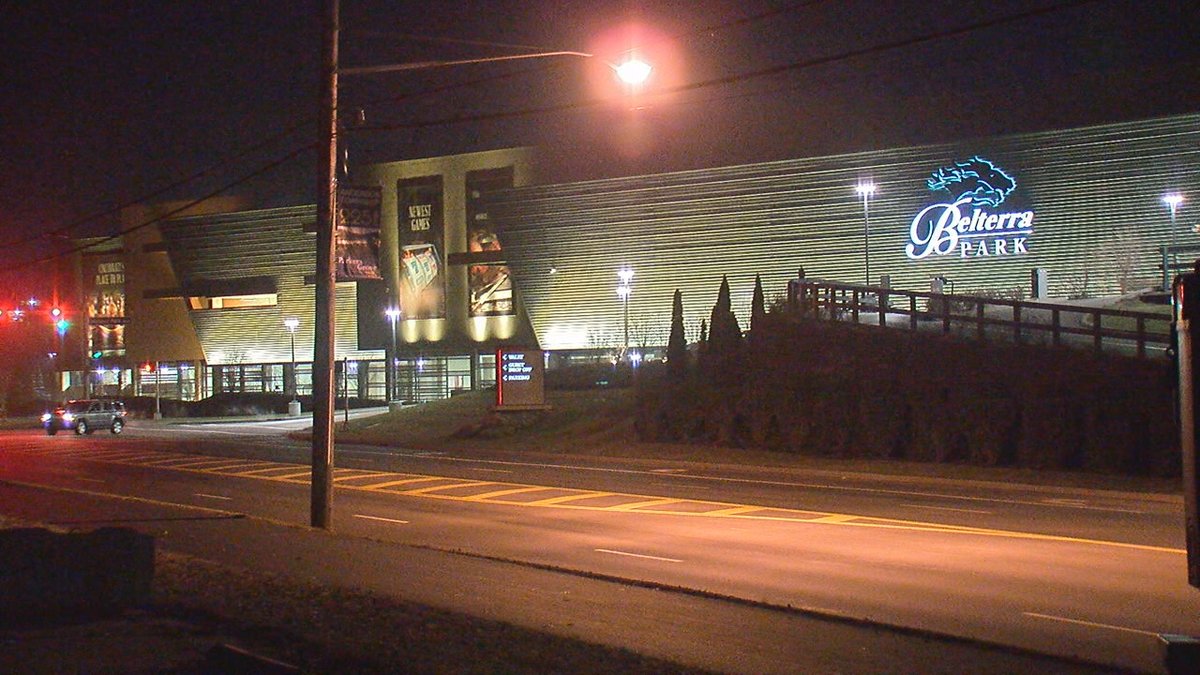 Belterra Park employee robbed by man with assault rifle