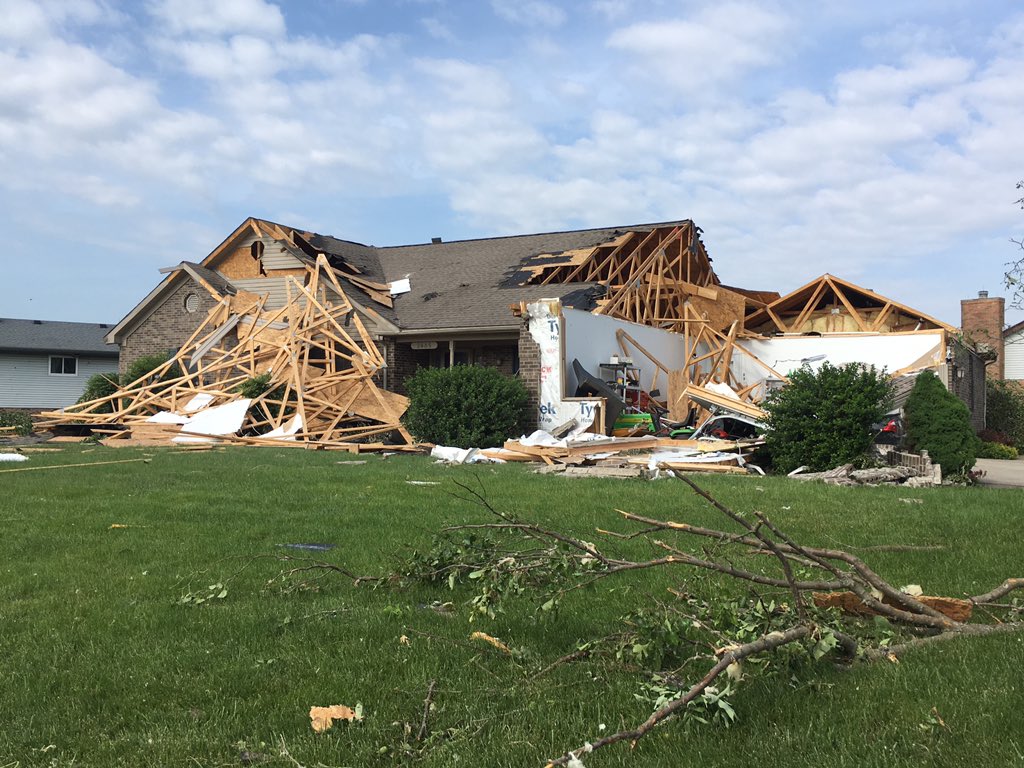 Over and over people tell they got the tornado warning moments before the storm hit. Damage is widespread in Beavercreek