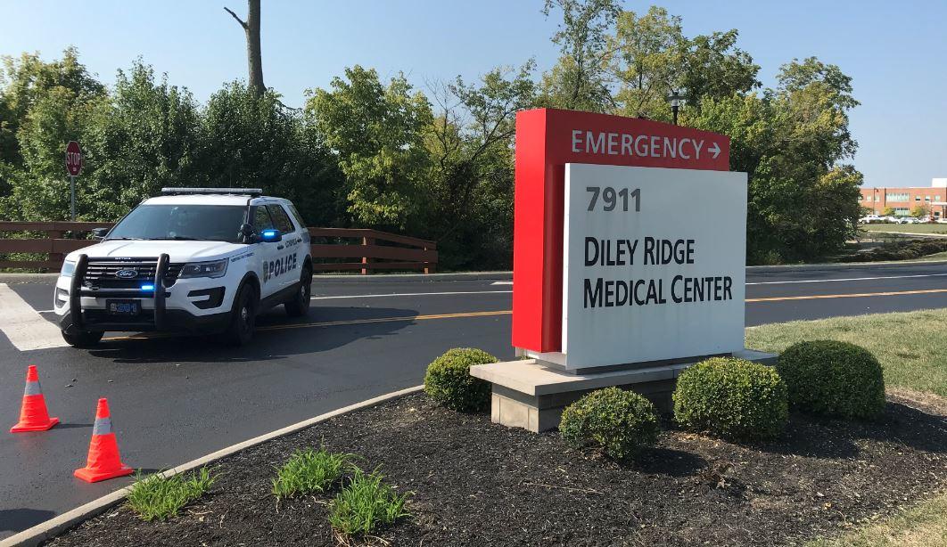 4 injured after truck crashes into entrance of Diley Ridge Medical Center in Canal Winchester 