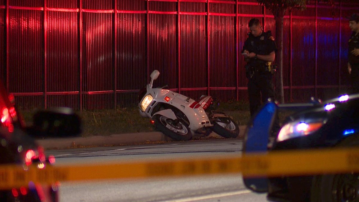 Cleveland Police confirm 36yo man was killed in this crash when his motorcycle hit a pole