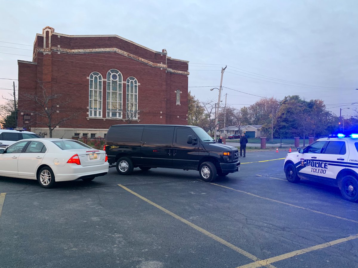 Toledo Police's scene investigations unit (SIU) has just arrived to the Seaway grocery parking lot in central Toledo. A man is recovering from minor gunshot wounds after being shot before 6 this morning. Detectives are trying to figure out what happened. Multiple shell casings