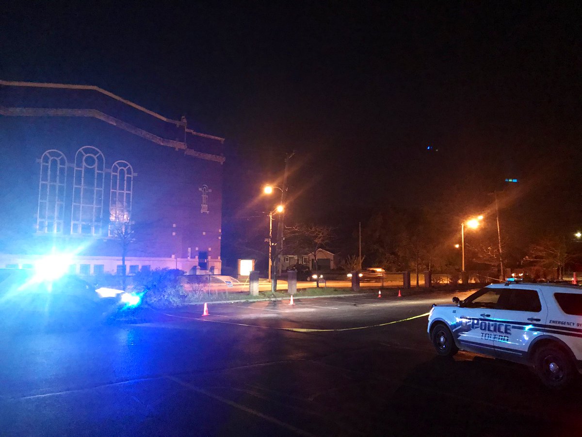 Toledo Police's scene investigations unit (SIU) has just arrived to the Seaway grocery parking lot in central Toledo. A man is recovering from minor gunshot wounds after being shot before 6 this morning. Detectives are trying to figure out what happened. Multiple shell casings