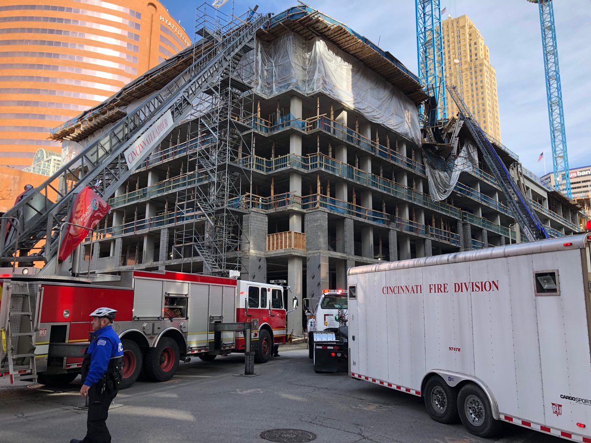A building has partially collapsed in Downtown Cincinnati, according to Cincinnati Police.