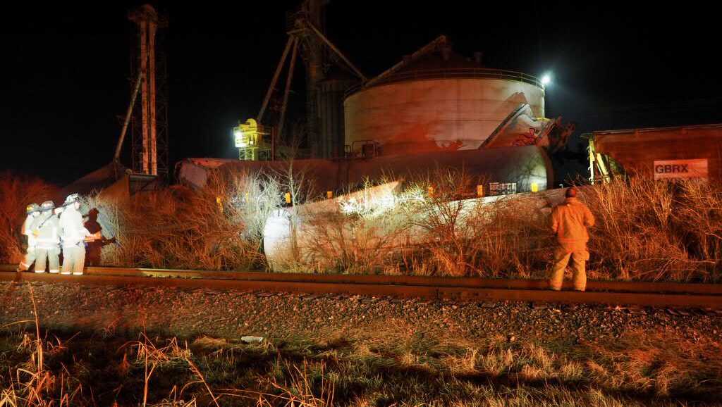 No injuries have been reported, there is no evacuation order and while the Hazardous Materials firefighters are on scene and operating, there is no hazard outside of the immediate area, according to CFD. The derailment occurred just before 6:00 A.M. and has River Road shut down between Vender and Darby Roads until further notice.