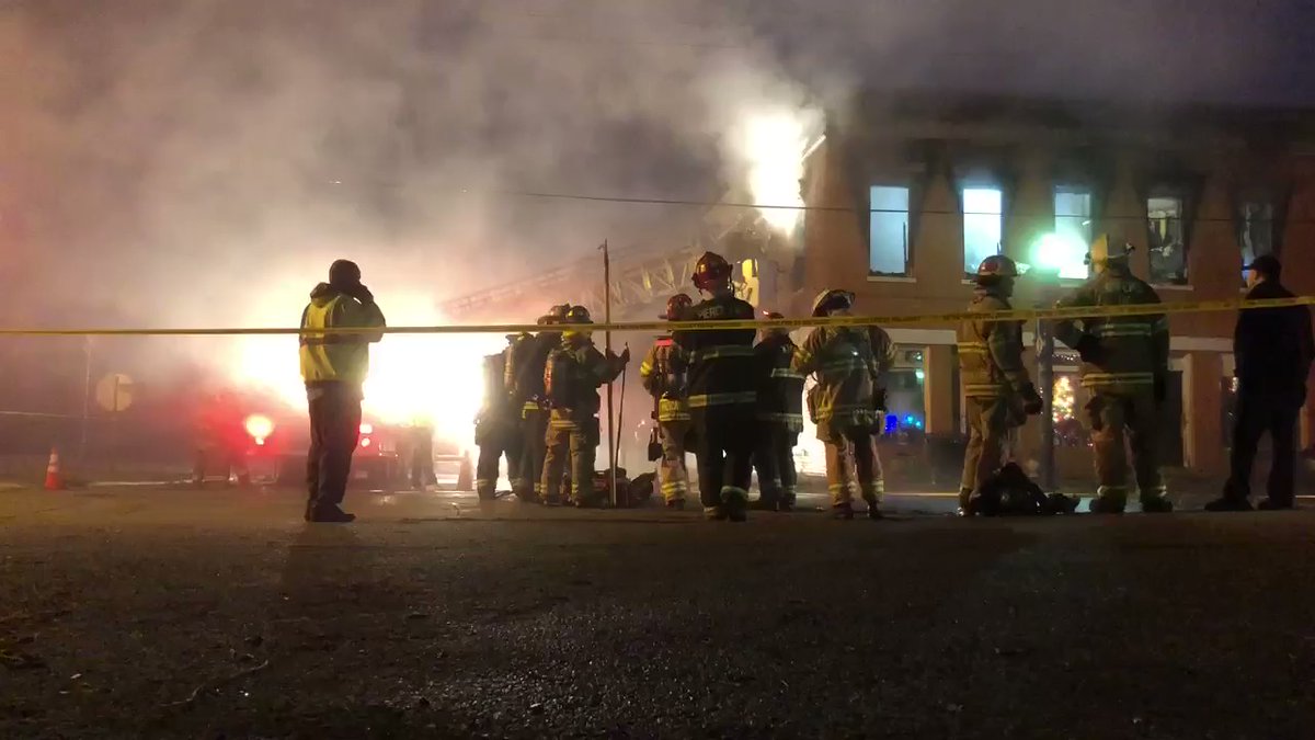 Multiple fire crews battle fire in downtown new Richmond
