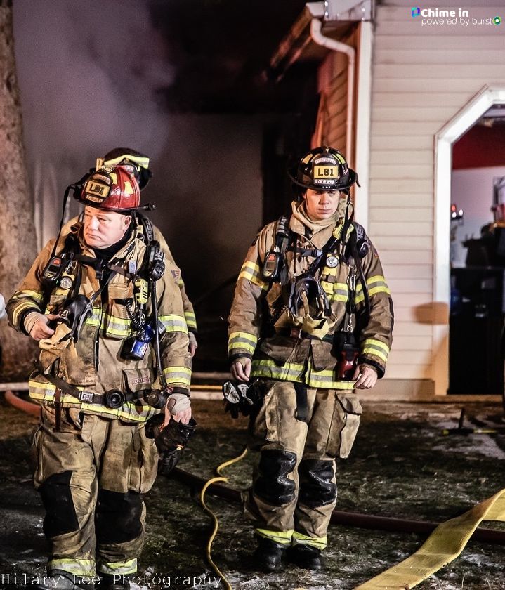 A mom and her three teenage children escaped a burning apartment in Hilliard early Monday morning, Norwich Township firefighters said.