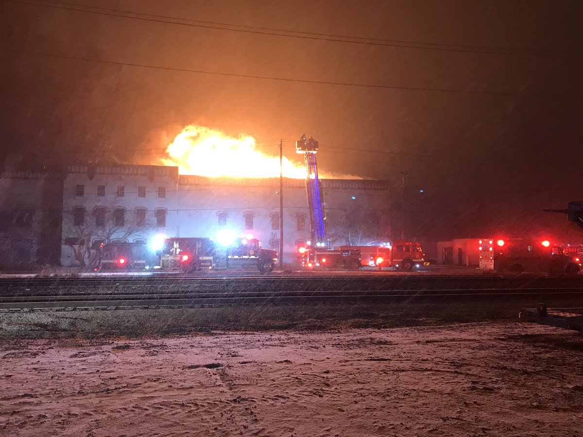Large flames are shooting from the roof of this warehouse on Seiss near Phillips. An investigator is on way to determine a cause. TPD is blocking off the scene. 