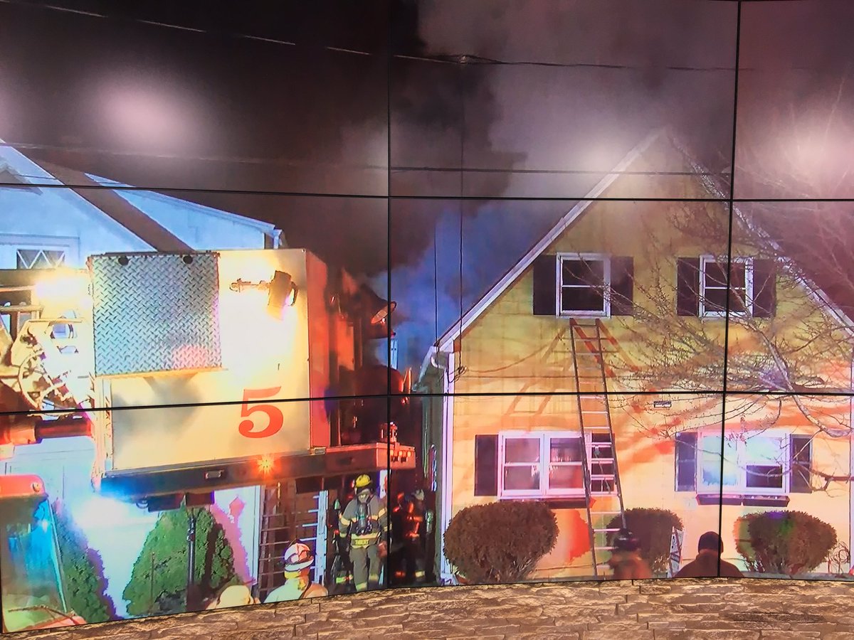 ToledoFire is fighting this fire in the 600 block of Nevada near Starr Avenue in East Toledo. Minutes ago we saw flames coming from the roof and there is heavy smoke coming from the home.