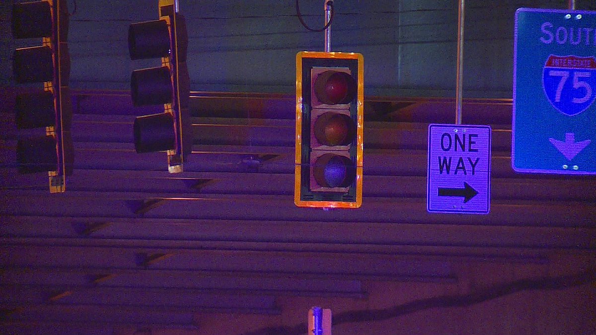 Crash on West Mitchell Avenue knocks out stoplights at I-75 intersection.