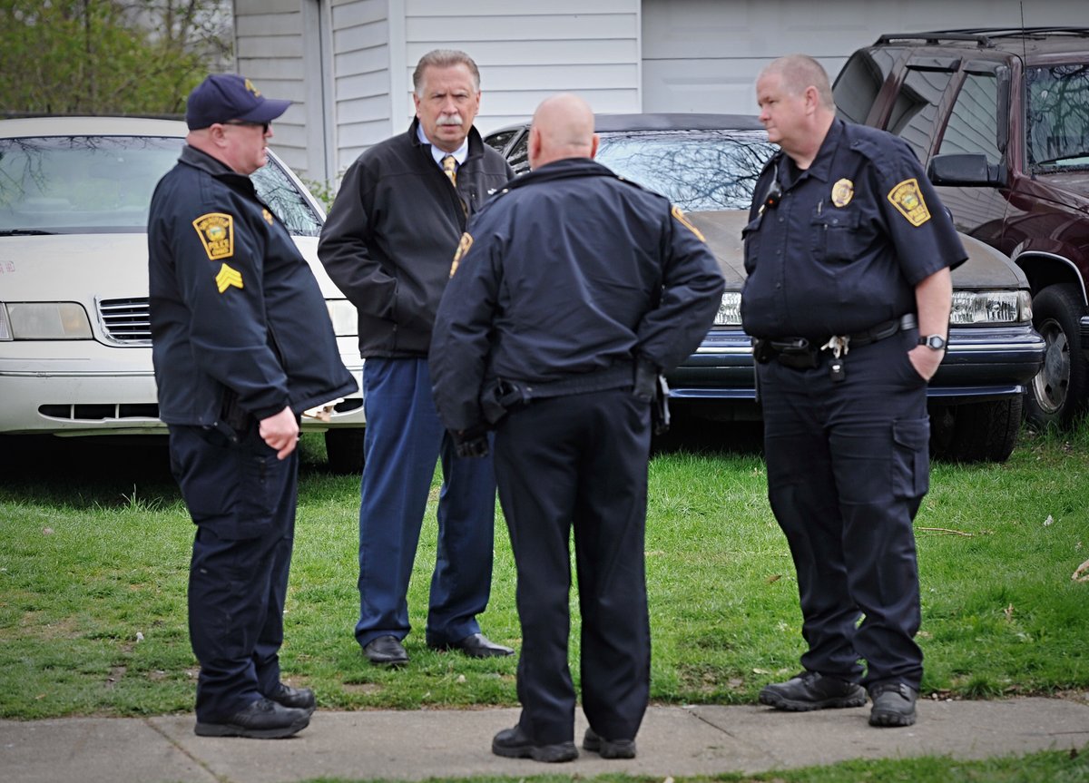 Springfield police treating shooting of young boy as suspicious at this time; Ohio BCI on scene to assist detectives. Springfield Police Sgt. Joe Tedeschi confirmed that the child is a boy between 3 and 4 years old, and he suffered a gunshot wound.