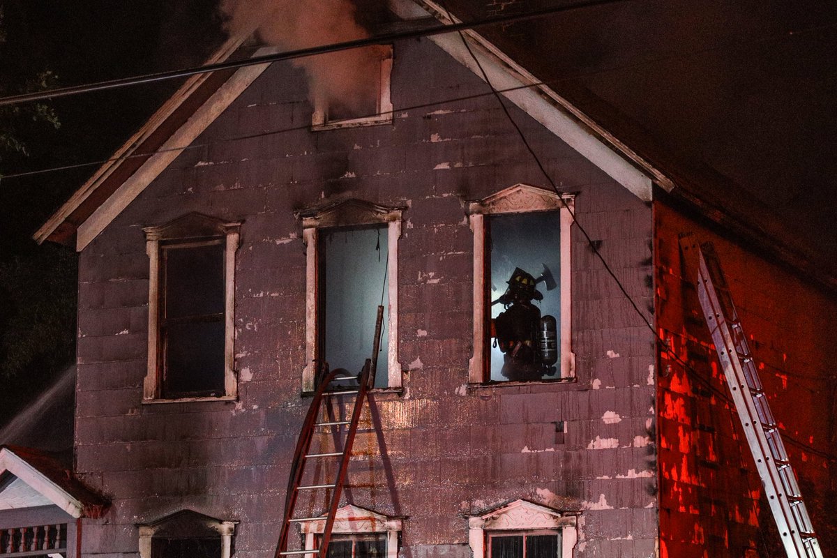 6th Battalion just arrived on scene to battle a HOUSE FIRE.  6800 block of Zoeter ave.  
blocks away from “League Park” where the #Cleveland Indians played -1920 World Series.  Where CY Young pitched & where Babe Ruth hit his 500th homerun.