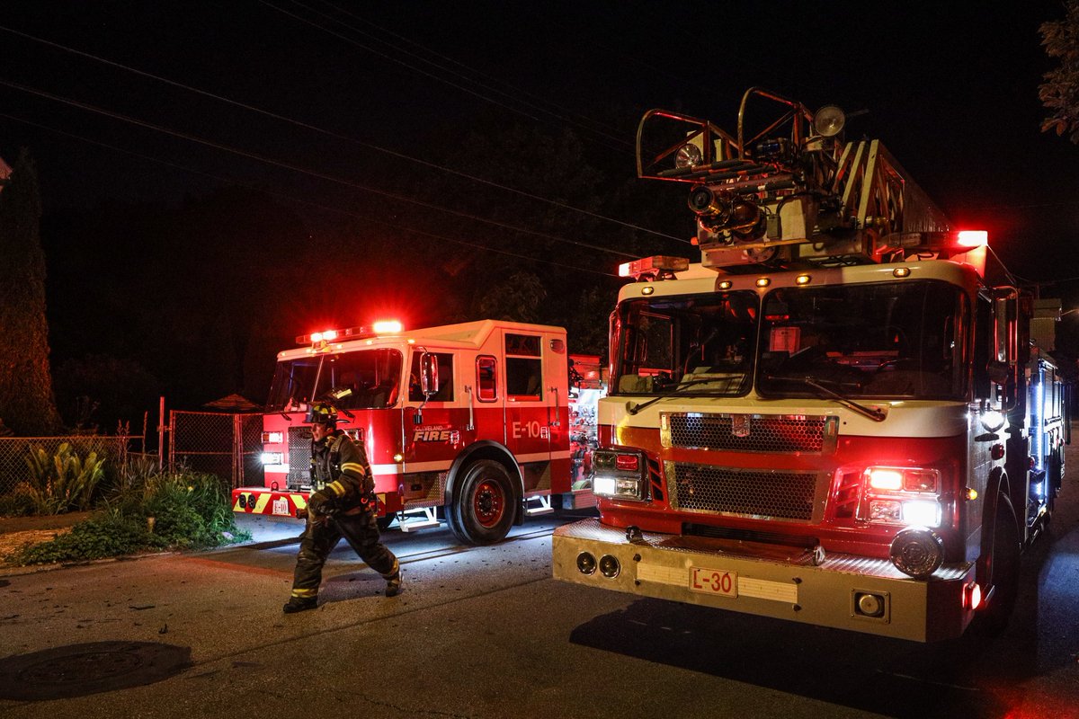 6th Battalion just arrived on scene to battle a HOUSE FIRE.  6800 block of Zoeter ave.  
blocks away from “League Park” where the #Cleveland Indians played -1920 World Series.  Where CY Young pitched & where Babe Ruth hit his 500th homerun.