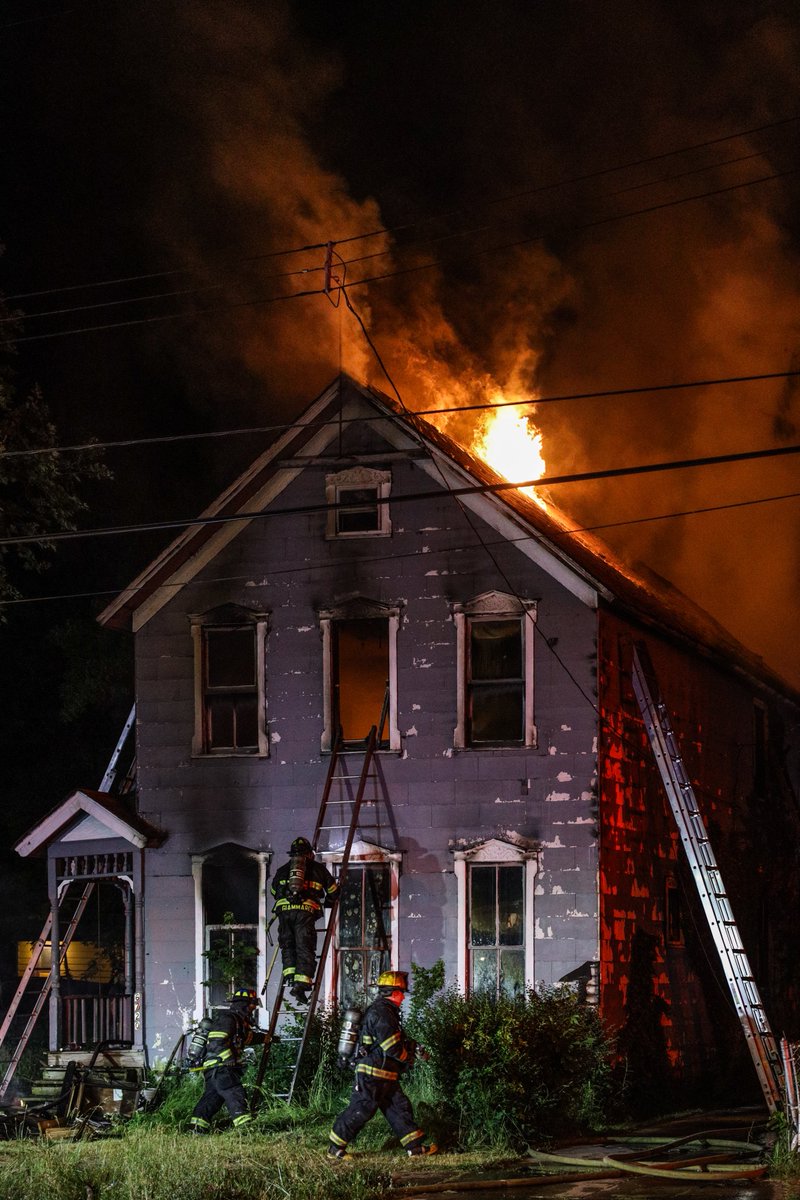 6th Battalion just arrived on scene to battle a HOUSE FIRE.  6800 block of Zoeter ave.  
blocks away from “League Park” where the #Cleveland Indians played -1920 World Series.  Where CY Young pitched & where Babe Ruth hit his 500th homerun.
