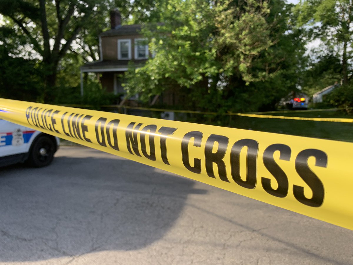 Woman was found dead in an SUV behind this home on Cordell Ave.  Child (toddler age) was in the vehicle as well. Child taken to be checked at @nationwidekids.  Police said this was being investigated as a deadly shooting.