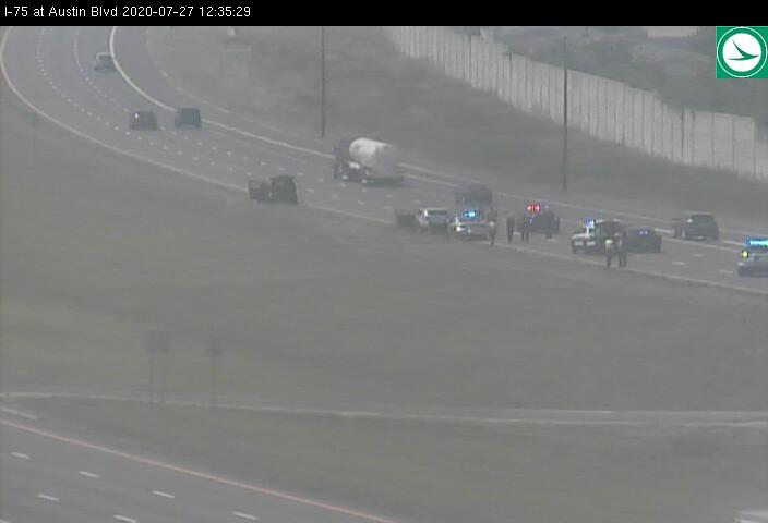 Warren County Coroner's Office responding to reported shooting on SB I-75 near Austin Boulevard. All SB I-75 lanes remain shut down for investigation