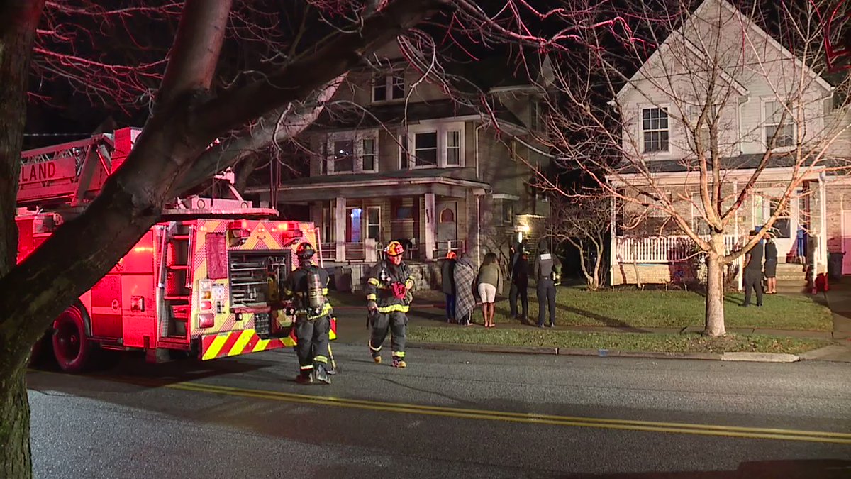 Quick stop by @ClevelandFire overnight on Lexington Avenue. Residents got out safe and were assisted by @ClevelandEMS to keep warm. Fire was in the rear of the home. CFD also helped get the family dog out of the home safely