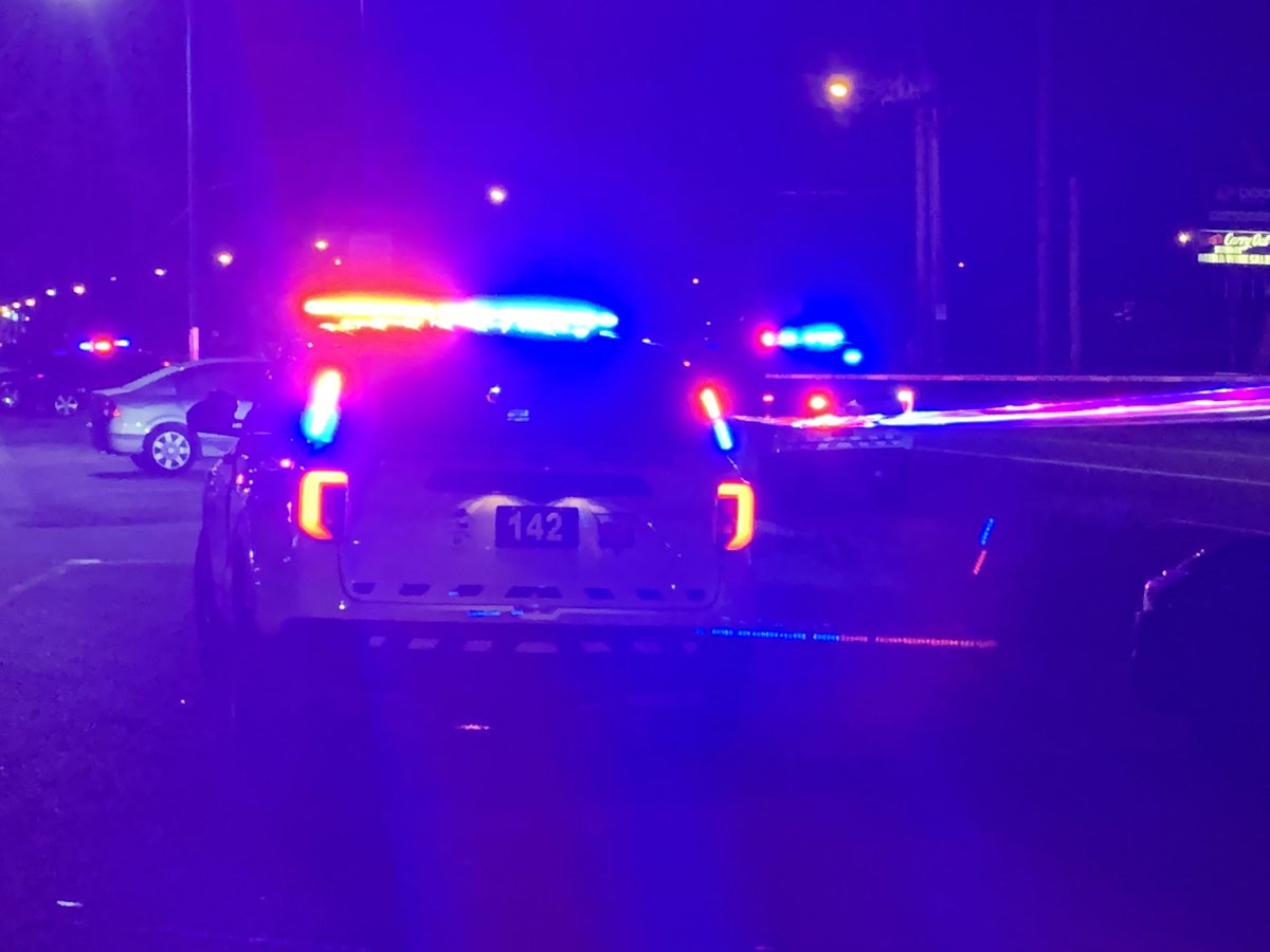 A 911 call about people with guns led @ColumbusPolice to the location of deadly shooting on the east side.   One person was killed.  Two others were being treated overnight in hospitals.   The investigation is happening outside the Next Level Lounge on S. Hamilton Rd