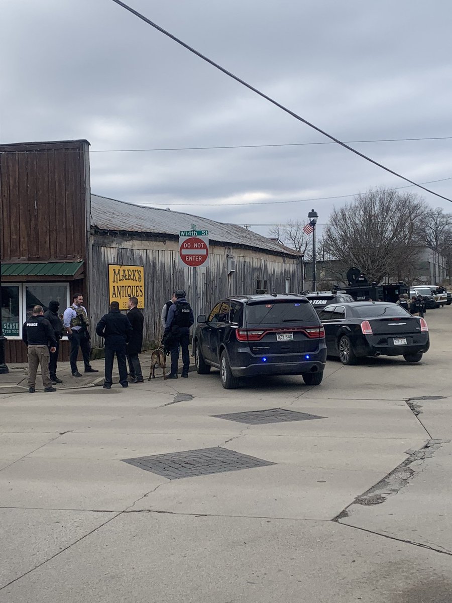 Heavy police presence on West 14th St and West 5th avenue in Huntington. The city says they are handling an emergency situation. HPD and SWAT are on the scene.