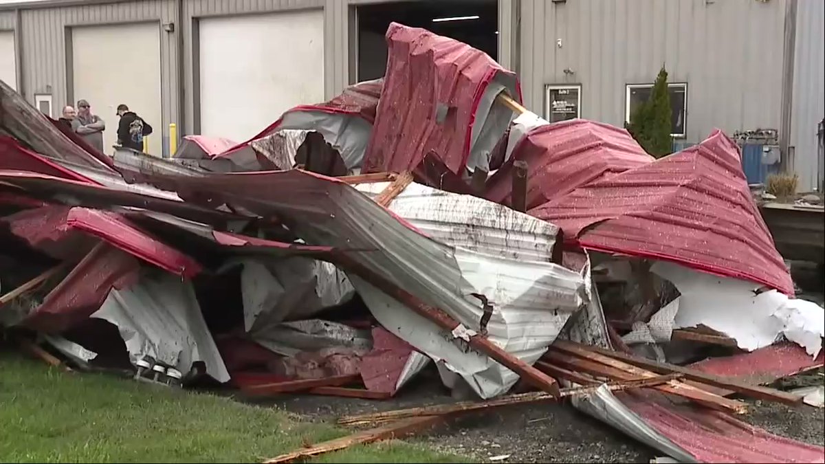 EF-0 TORNADO in Ohio —winds 80 mph  Eaton Township, OH