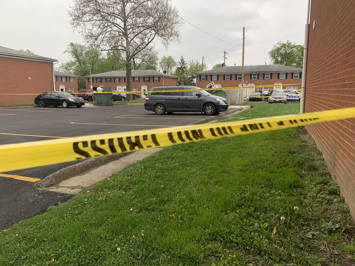 @ColumbusPolice are investigating the third fatal shooting in less than 12 hours across the city.   A man is dead in an SUV in the parking lot of the Oakland Village Townhomes.    No word yet on his identity or any suspect information
