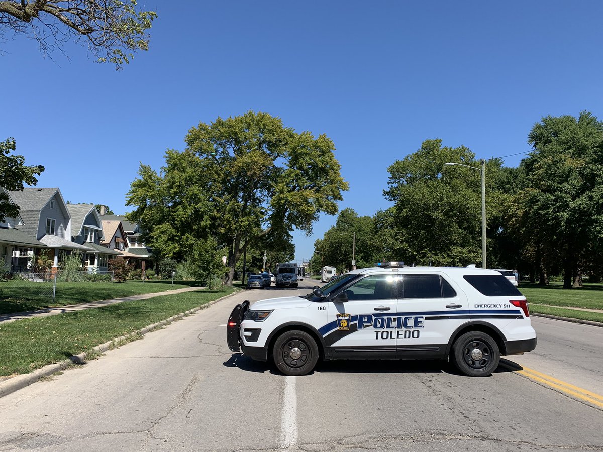 Barricade situation at a house near the corner of Galena and Summit. Allegedly several suspects involved in a nearby shooting earlier today may be hiding inside. SWAT is on scene