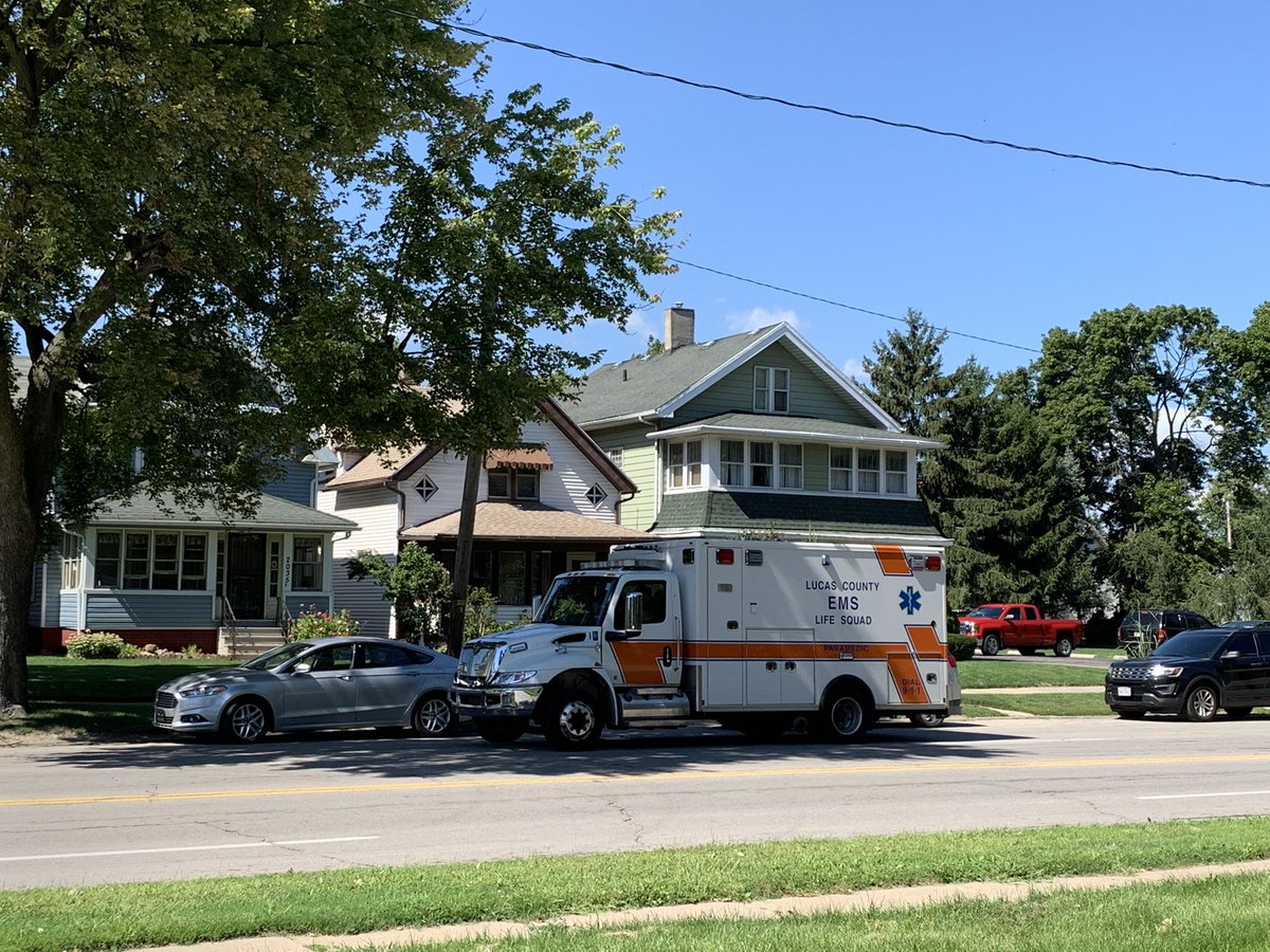 Barricade situation at a house near the corner of Galena and Summit. Allegedly several suspects involved in a nearby shooting earlier today may be hiding inside. SWAT is on scene