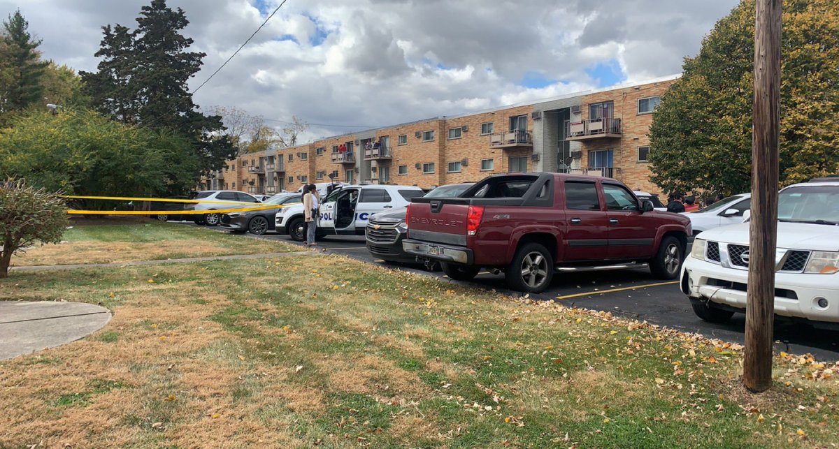 @CincyPD are investigating a fatal shooting around 11 am on Sunset Avenue. Officers say they found one man dead in his car from a gunshot wound when they arrived.