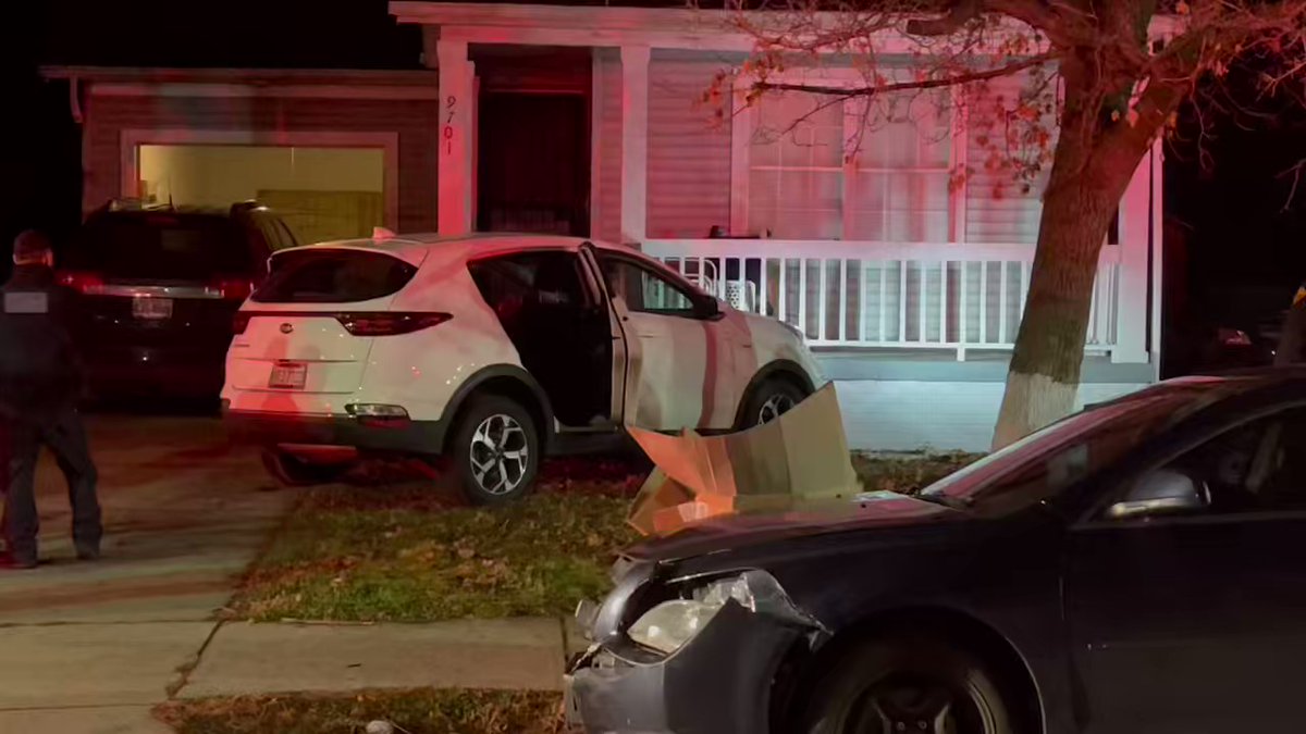 Car into a house 9000 Block of Pratt Avenue. The suspects in the vehicle fled the scene. Minor damage to the property. No Injuries were reported. Cleveland Police are Investigating