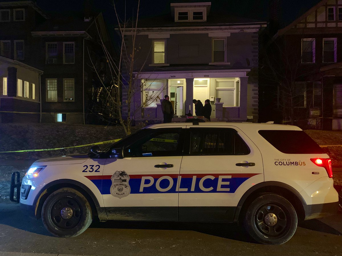 3 people have been hurt in a shooting at an Airbnb near Ohio State's campus, police said.  2 people are in critical condition.  @ColumbusPolice officers continue gathering evidence.   No names released.  No suspect information yet. 