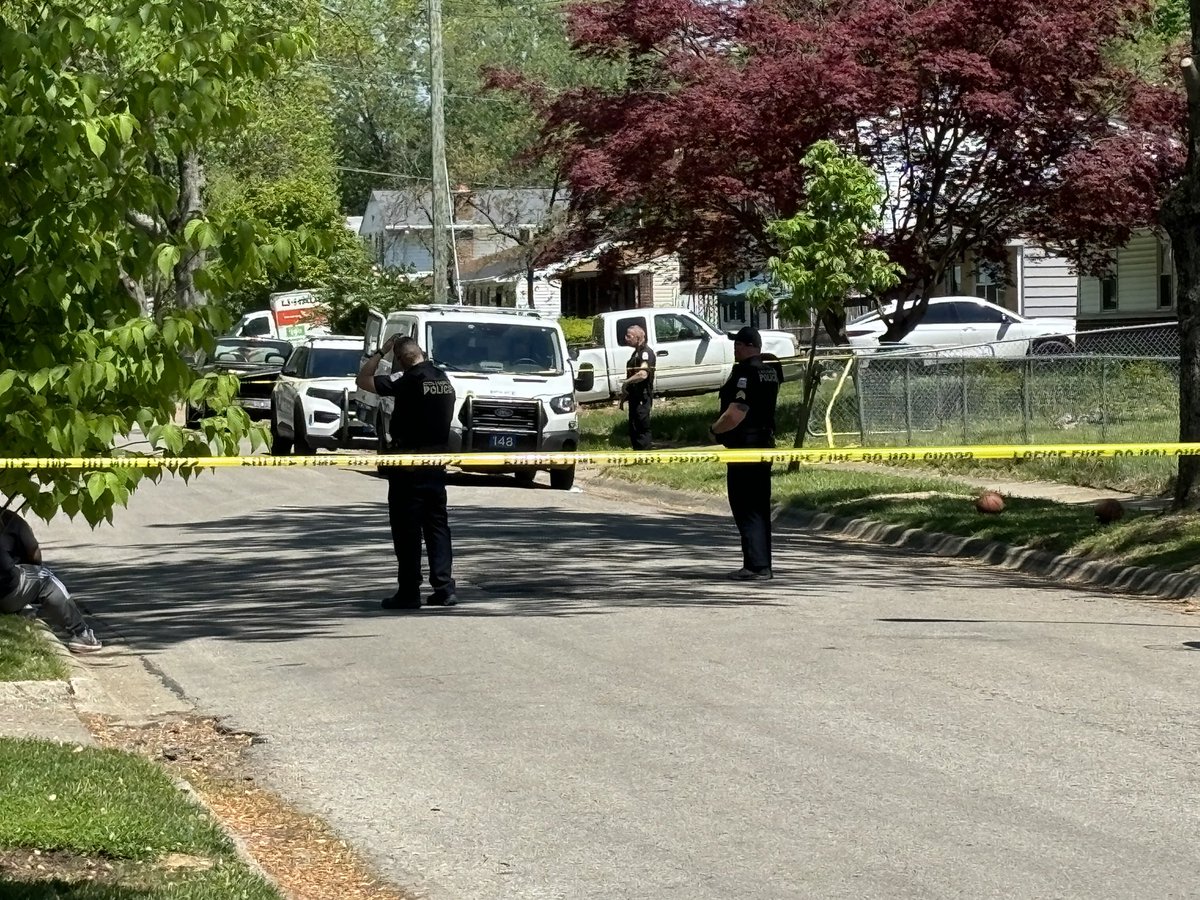 ColumbusPolice investigating report of shooting on east side. Police say 1 person taken to hospital, condition unknown. 