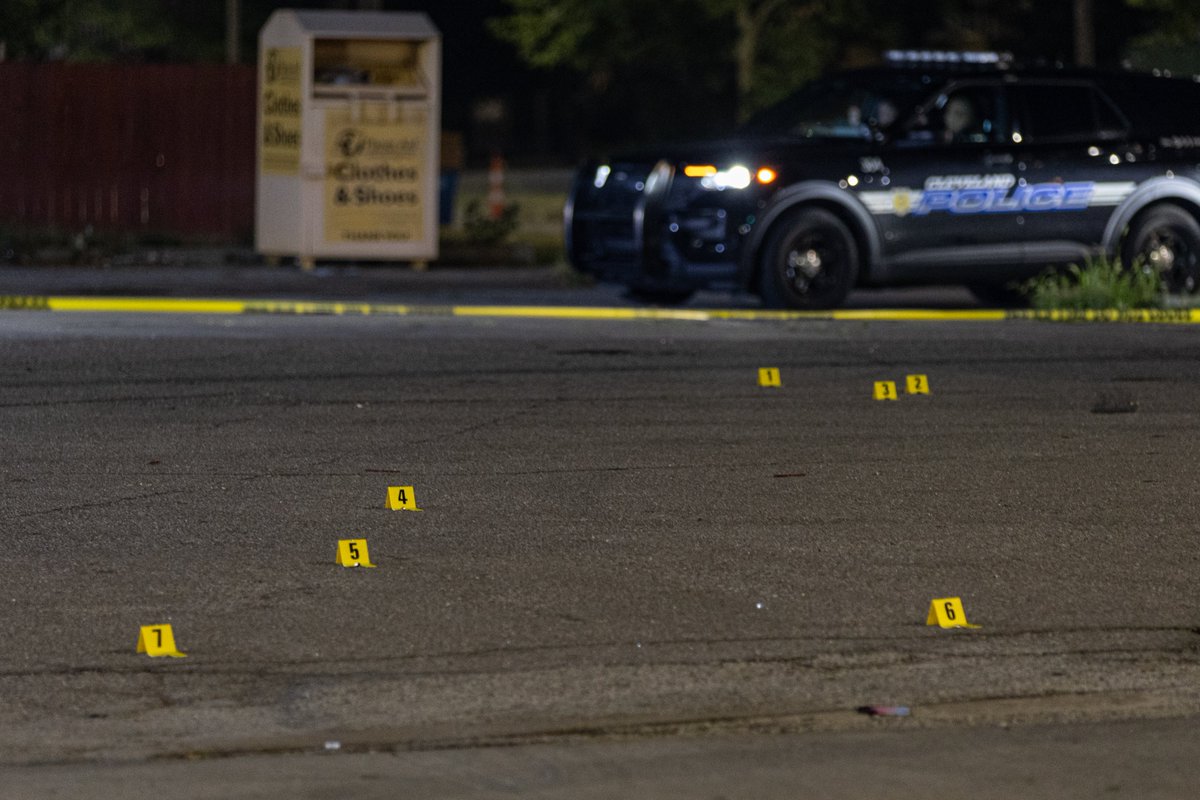 Casings all over the parking lot of the gas station at E40 and Quincy. Sounds like EMS took 2 gunshot victims to Metro. Unknown condition.  counted 18 casings marked up in the parking lot