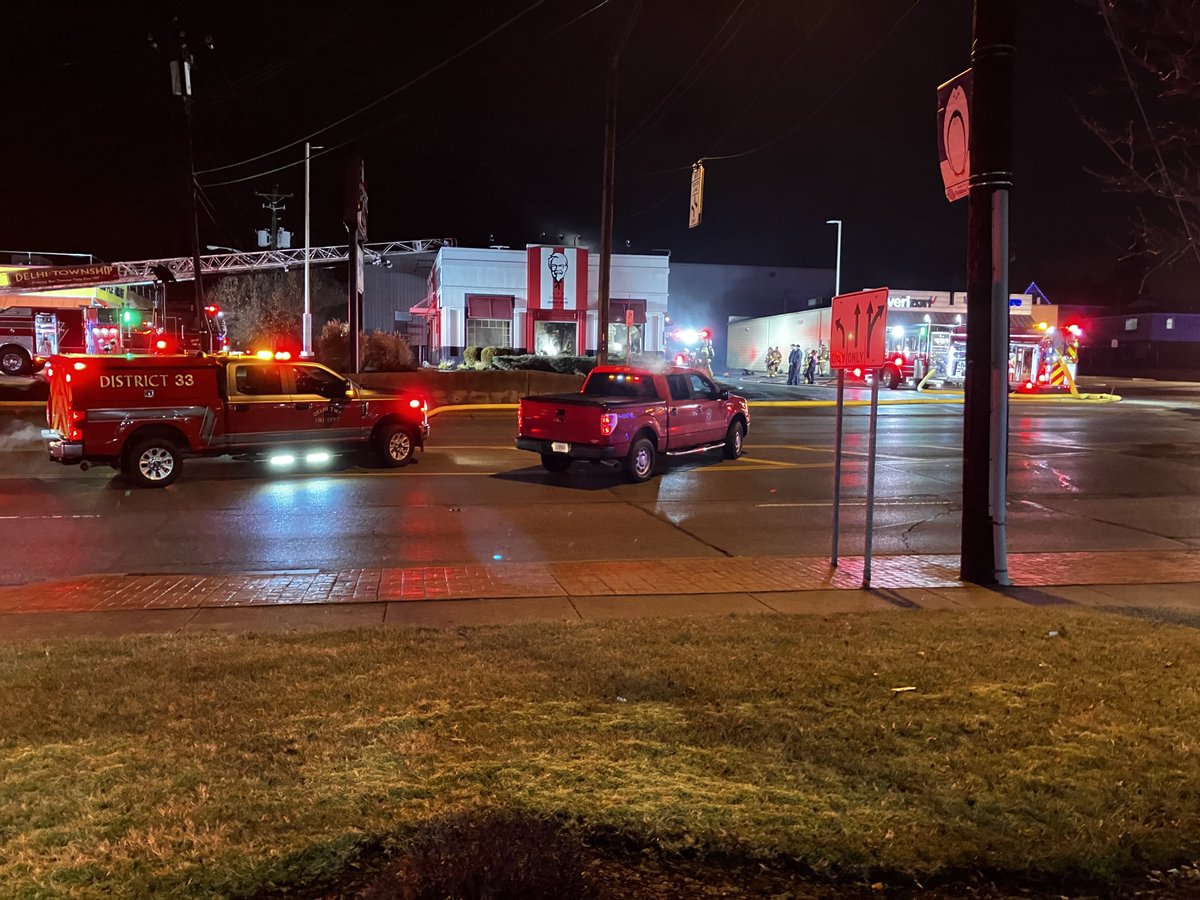 'Lots of damage': Fire department extinguishes late-night blaze at Cincinnati KFC