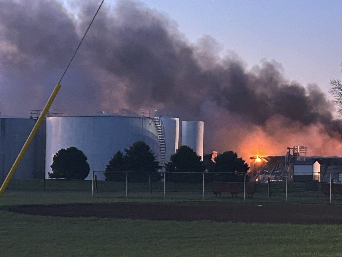 Fire at an agricultural company in Mount Sterling. Crews are on scene working to contain fire