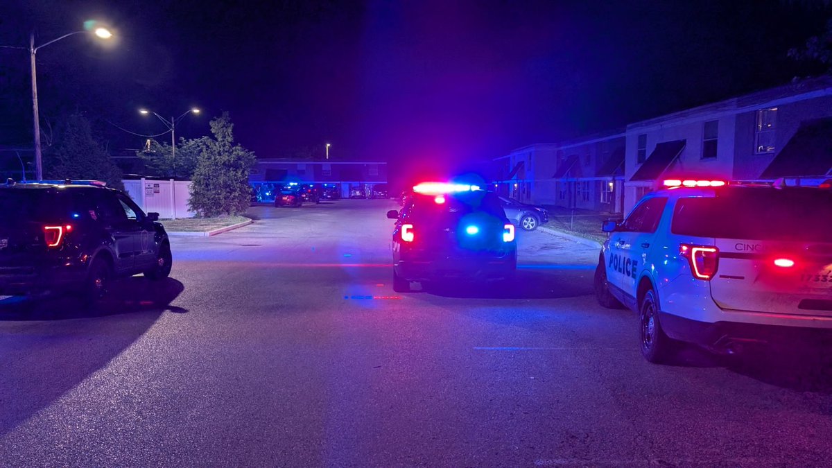 Police are investigating a shooting in Mt. Healthy that left a man with multiple gunshot wounds.