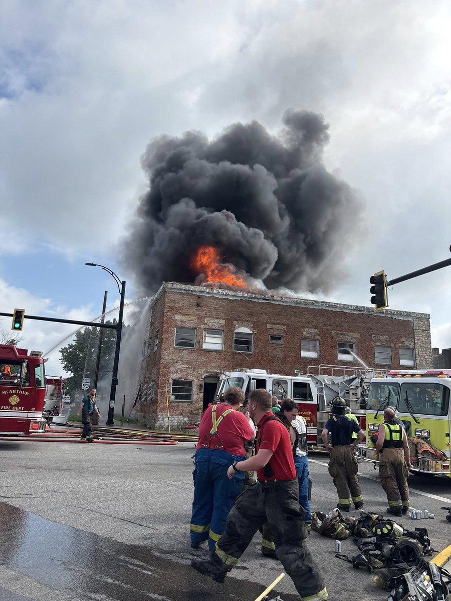 Huge fire at historic hotel in Vinton County