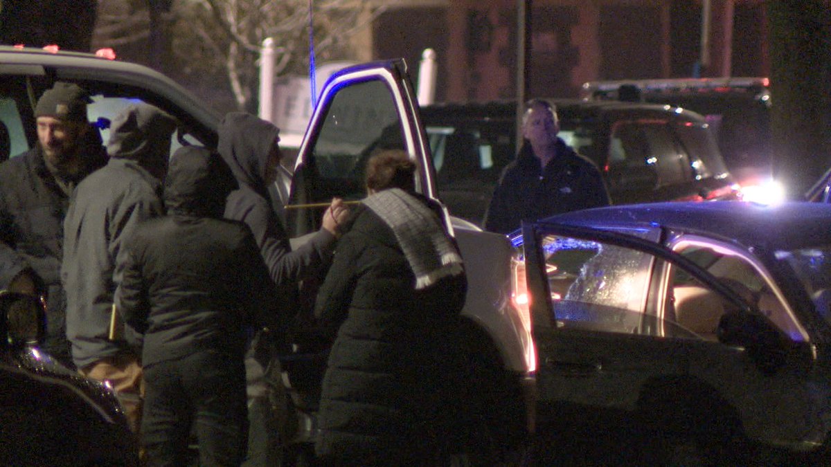 Shooting on South Moreland late Tuesday. CPD is in the final clearing stages. An SUV, a wrecked car on rims and a police truck all with bullet holes.