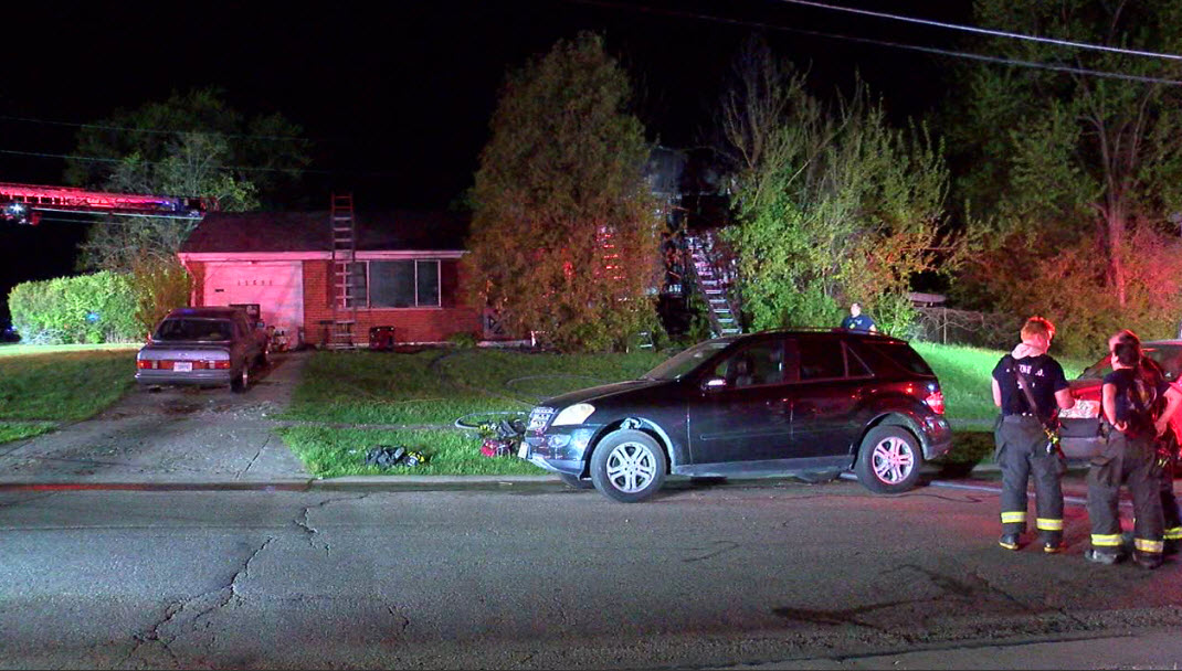 4 pets killed, 2 residents displaced in early morning house fire