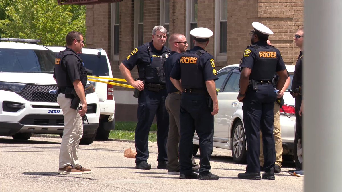 2 shot, 1 in custody in shooting in Cincinnati neighborhood. The person in custody was also taken to the hospital